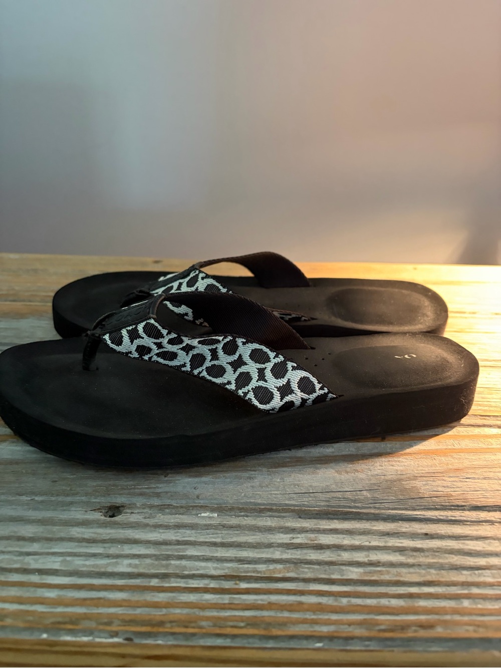Coach Black Flip Flop Sandals with White Patterned Straps - Picture 3 of 4